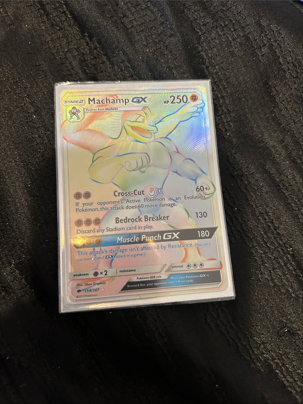 Pokemon Machamp GX Holographic Card - Rainbow Shine
